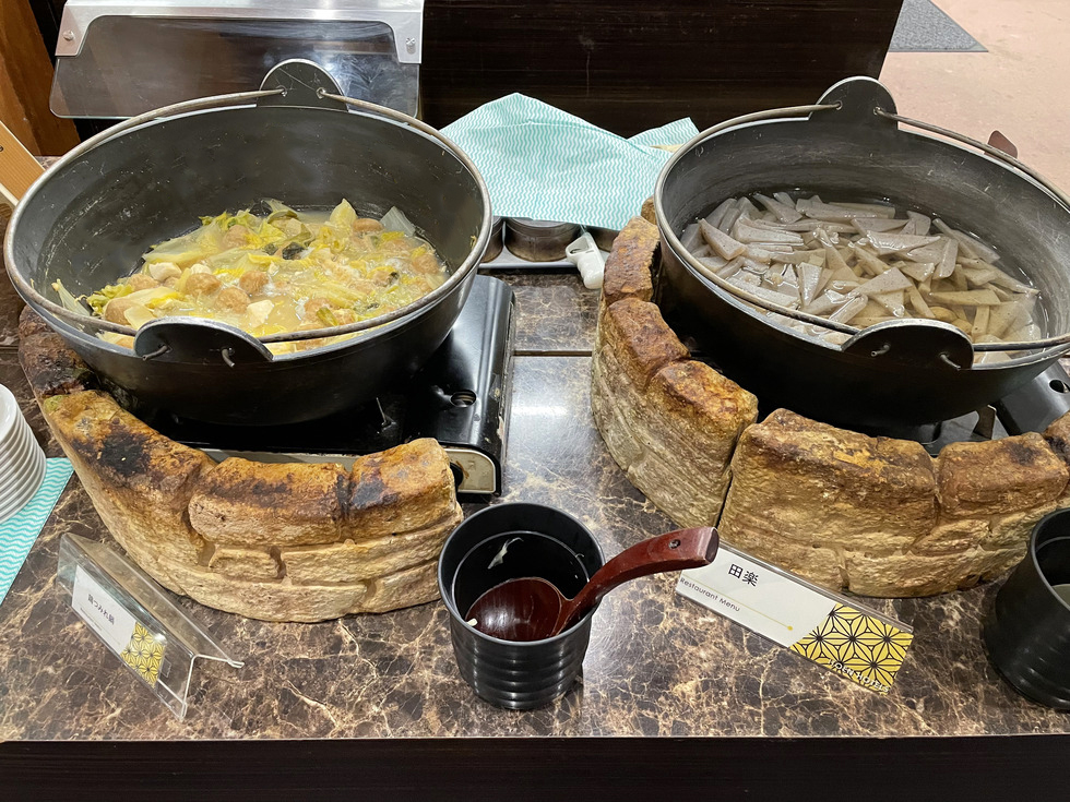 南国ホテルのバイキング：鶏つみれ鍋に味噌田楽