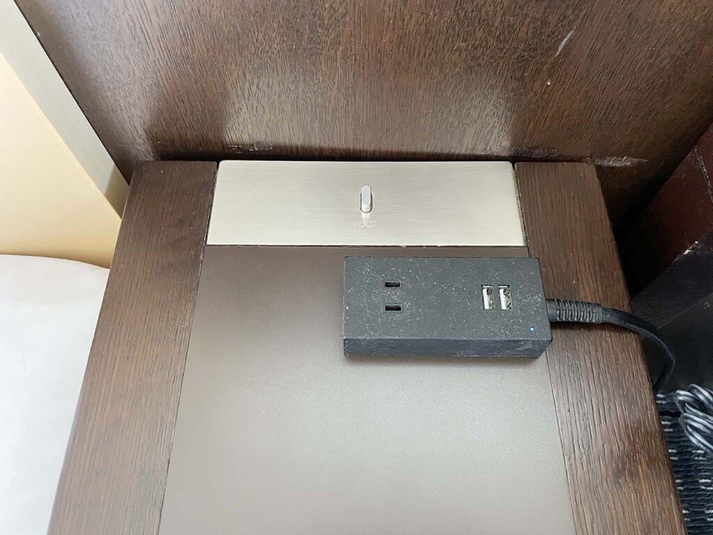 ANAクランプラザホテル成田のコンセント、USBポート